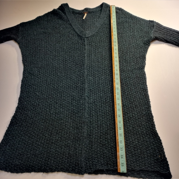 Free People Sweater Oversized Size Large - Picture 6 of 10